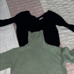 Elegant Black and Green Women's Sweater Set